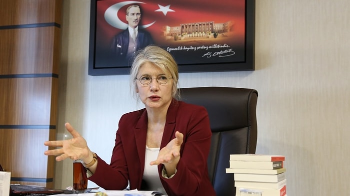 Emine Ülker Tarhan CHP'den İstifa Etti, İşte Sosyal Medyadan İlk Tepkiler...