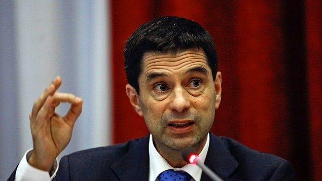8. Ekonomik krizi yönetememesi nedeniyle istifa eden Maliye Bakanı Vitor Gaspar