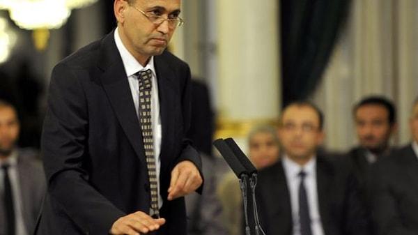 13. Hükümet üzerinde operasyon ve baskı olduğu için istifa eden Eğitim Bakanı Salem Labiadh