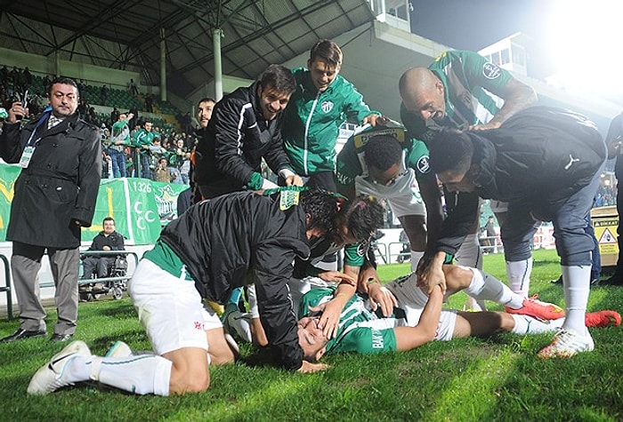 Bursaspor Kendi Sahasında Sivasspor'u 3 Farkla Yendi