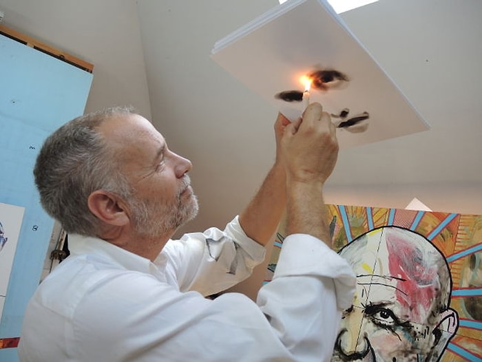 Bu Sanatçı İçin Boya Kullanmak Çok Demode: Ateşle Resim Yapmak