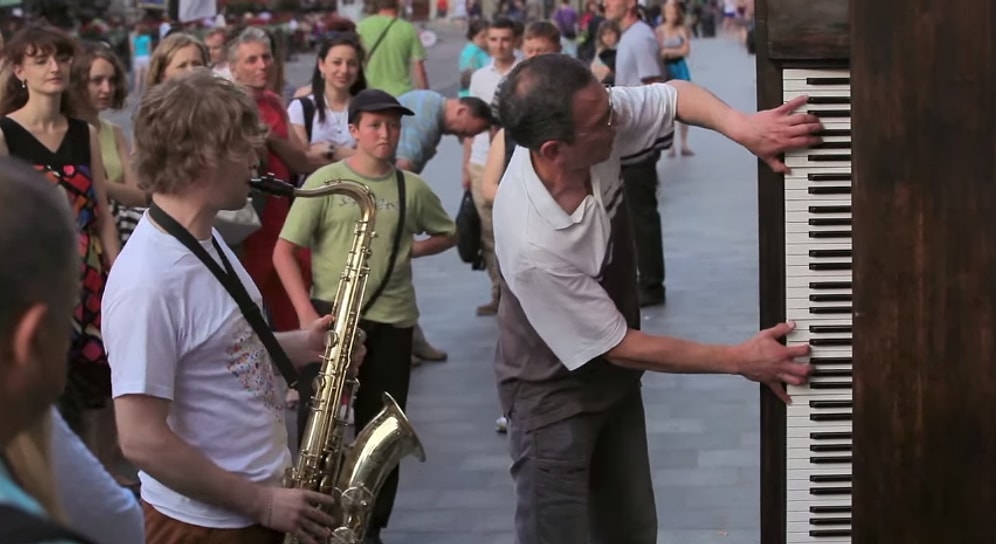 Doğru Notalara Basıldığında Soda Veren Otomat