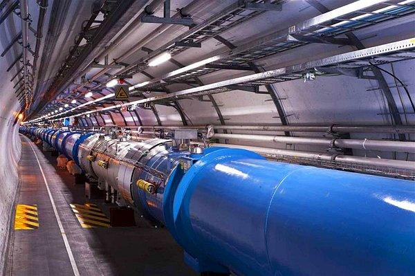 5. "Higgs Bozonu"nu bulma çalışmalarının toplam maliyetinin %4'ünü tek başımıza karşılayabilirdik.