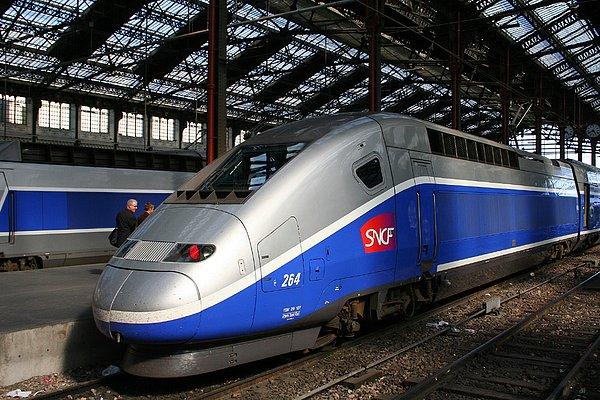 6. 4 milyar dolarlık Fransız hızlı treni TGV'nin dörtte birini yapabilirdik.