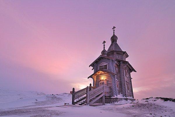 30. Trinity Kilisesi - Antarktika