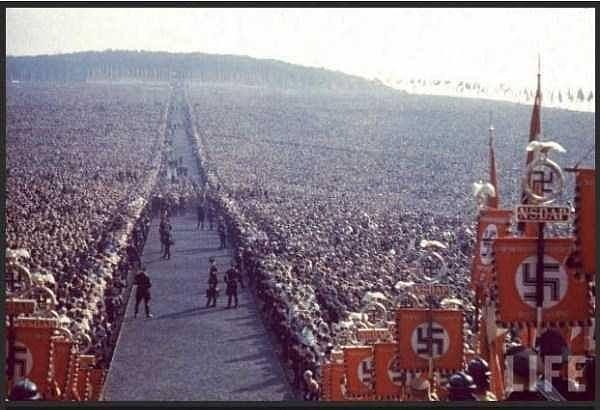 1. Nazi Almanyası, şükran günü kutlamaları,1937.