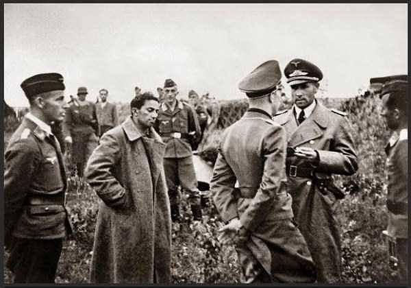 17. Stalin'in büyük oğlu Yakov Dzhugashvili Almanlar tarafından yakalandığında, 1941.