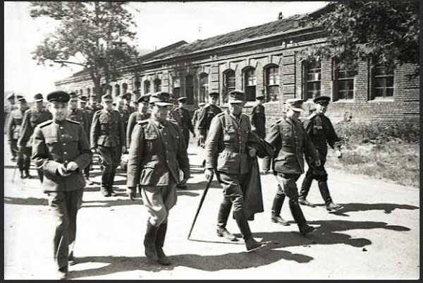 40. Alman esirler, 17 Temmuz 1944