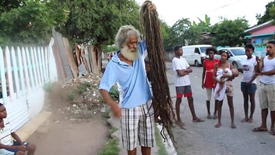 40 Yıldır Saçlarını Uzatan Adam