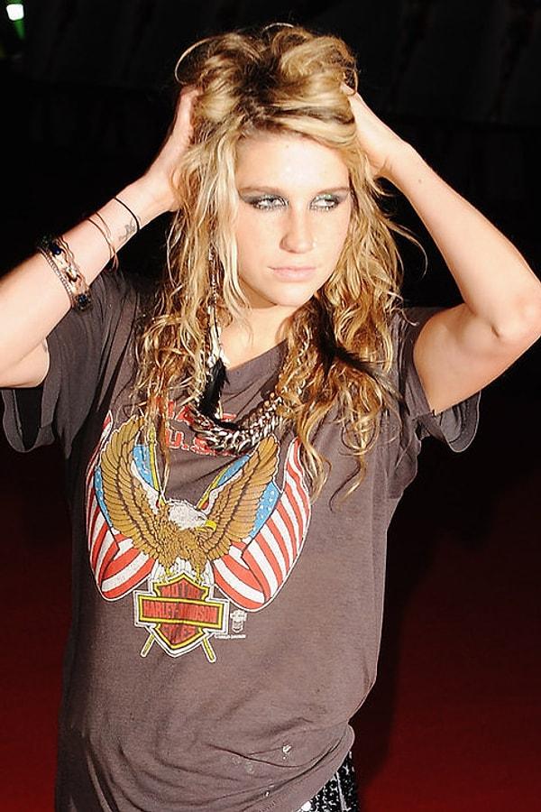 6. Kesha - 2009