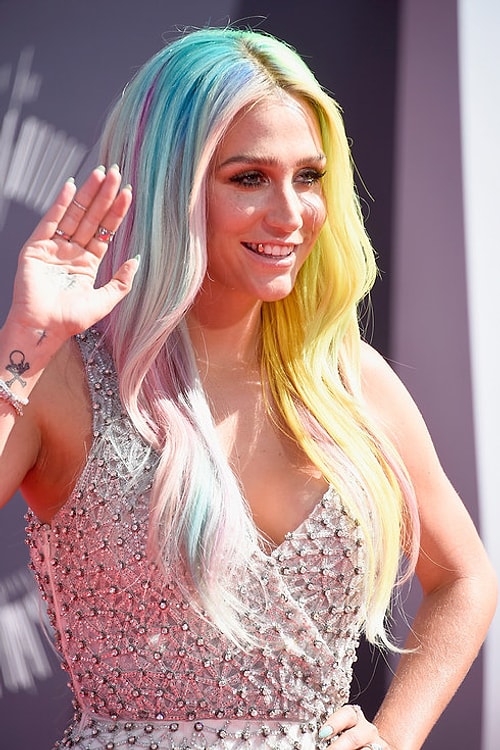 Kesha - 2009