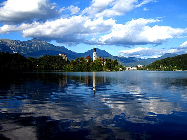 5. Bled Gölü, Slovenya