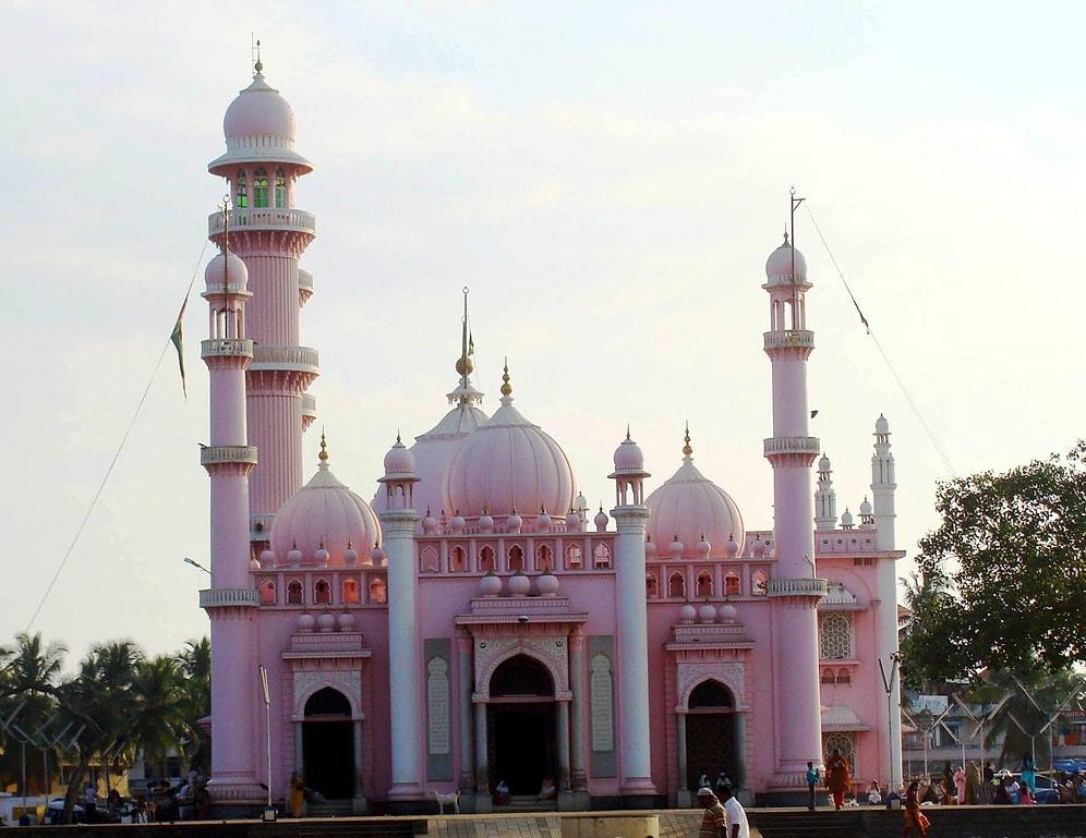 Dünyanın Dört Bir Yanından Mimarisiyle Kendisine Hayran Bırakan 40 Camii