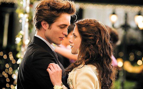 2. Edward & Bella - Twilight