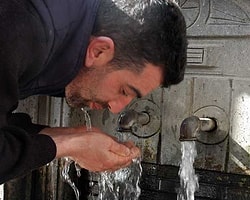 Su, Elektrik ve Gazı Geçti