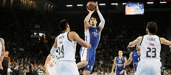 Anadolu Efes'ten Müthiş Zafer