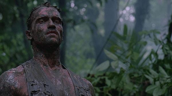 25. Predator / Av (1987) | IMDb: 7.9