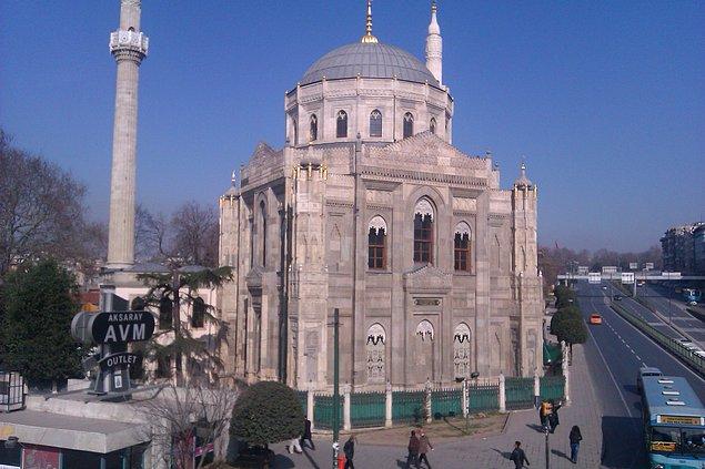 28. Pertevniyal Valide Sultan Camii - İstanbul