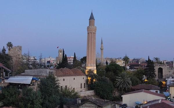 23. Yivli Minareli Camii - Antalya