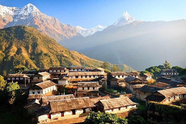 9. Nepal "Nirvana Camii"