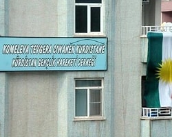 Diyarbakır'da Bazı Parti ve Dernekler 'Kürdistan' Bayrağı Astı