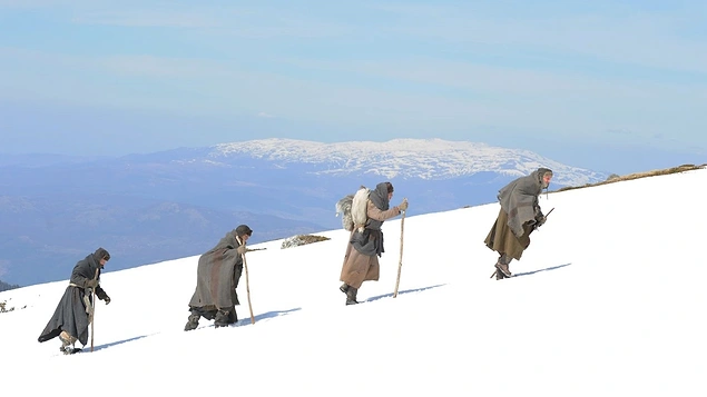 Özgürlük Yolu / The Way Back (2010) | IMDb: 7.3