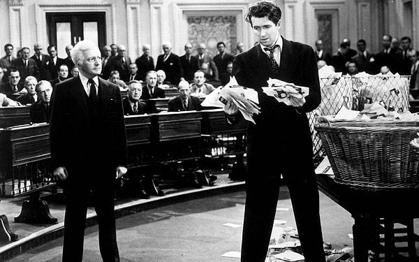 14. Mr. Smith Washington'a Gidiyor (1939)  | IMDb 8.2