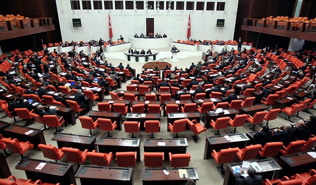 Bu bizim parlamento salonumuz