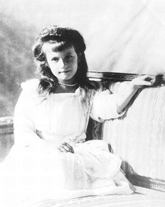 6- 1901 - 1918 Düşes Anastasia
