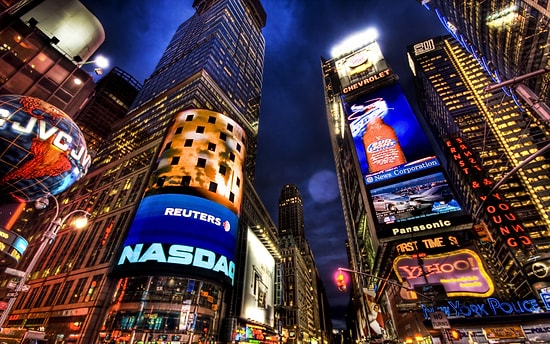 Google Dünyanın En Büyük Reklam Panosunu Kiraladı