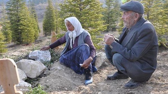 Madenci Babasının Yırtık Lastik Ayakkabısı Yenilendi