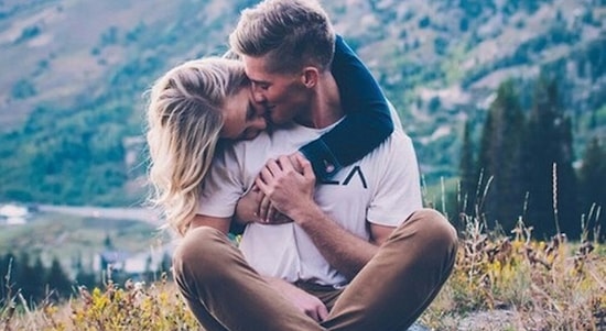 Aile Bağları Güçlü Olan Bir Erkek ile Birlikte Olmanın Size Kazandıracağı 14 Önemli Şey