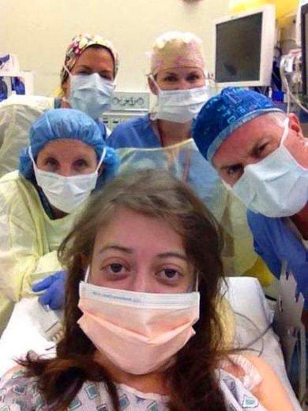 6. " Anestezi'den önce ben :) " Selfie'si