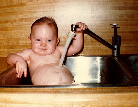 "Büyümüş de Küçülmüş" Çocukların 15 Tipik Özelliği