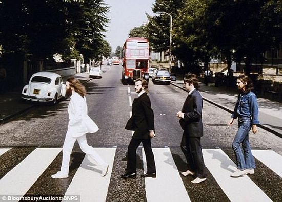 The Beatles'ın Az Bilinen 'Abbey Road' Fotoğrafları 180 Bin Sterline Satıldı