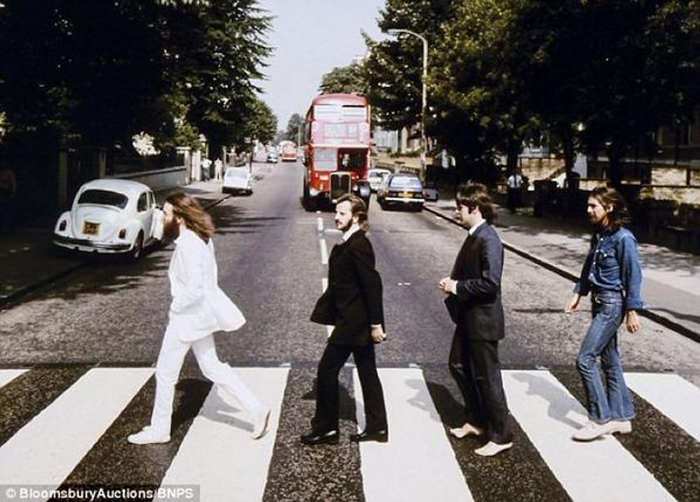 The Beatles'ın Az Bilinen 'Abbey Road' Fotoğrafları 180 Bin Sterline Satıldı