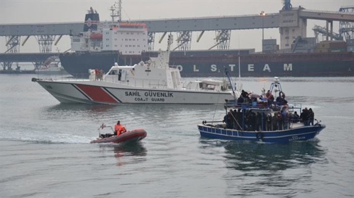 KKTC Açıklarında Kurtarılan Kaçak Göçmenler Mersin'e Getirildi