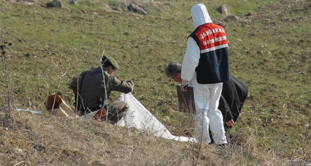 Kızıltepe'de Mısır Tarlasında Yakılmış İki Erkek Cesedi Bulundu