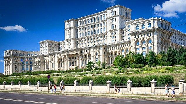 8 ) Romanya - Bükreş / Palatul Parlamentului