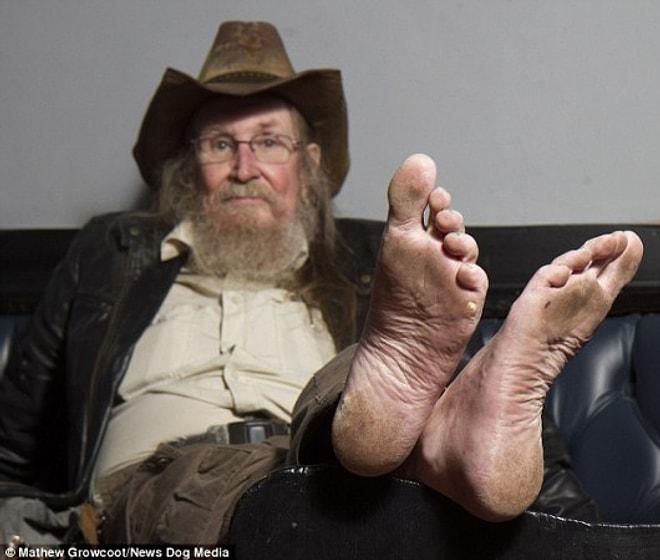 9 Maddede 50 Yıldır Ayakkabı Giymeyen Adam: "Pete the Feet"