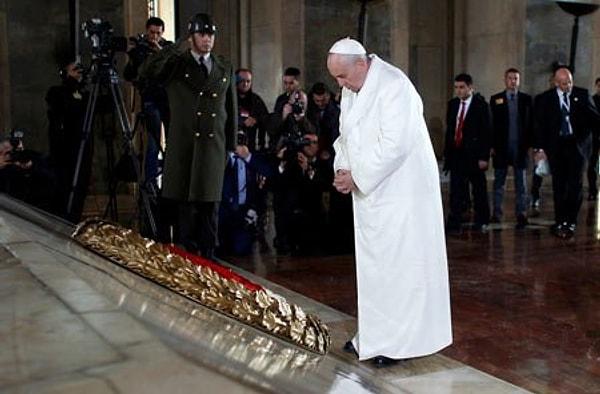 Papa Franciscus, Anıtkabir özel defterine ne yazdı?