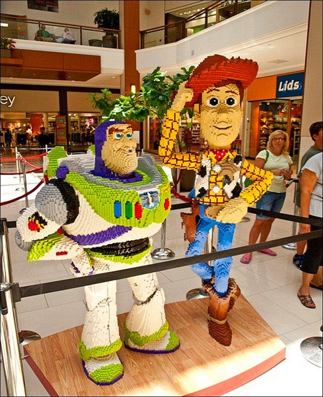 4. Oyuncak Hikayesi'nden Buzz ve Woody