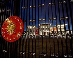 Ak Saray'ı Komandolar Koruyacak