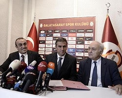 Hamzaoğlu Galatasaray'a İmzayı Gözyaşlarıyla Attı