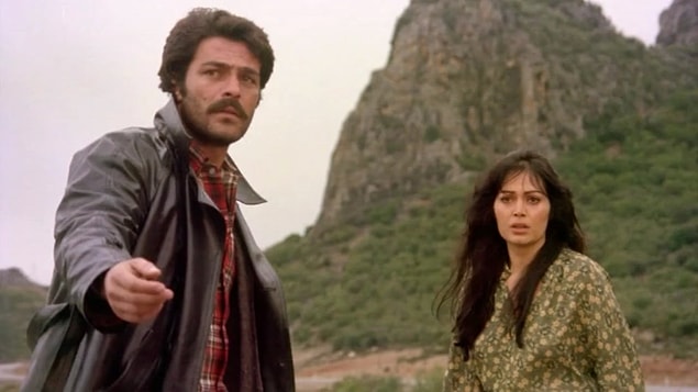 3. Selvi Boylum Al Yazmalım (1978)