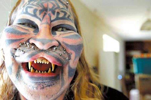 ajab-jankari-ajab-gajab-super-scary-horror-tattoos