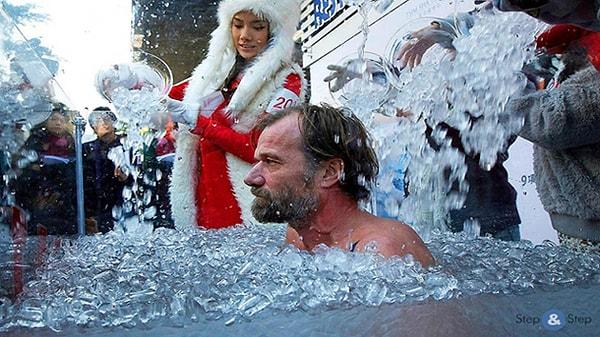 16- Dünya'nın En Uzun Buz Banyosu Yapan İnsanı
