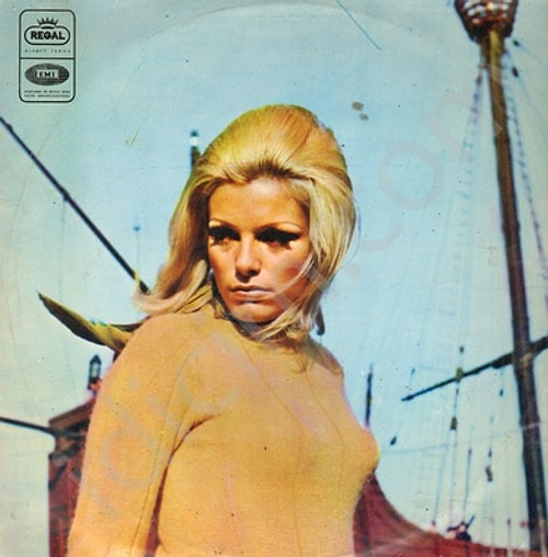 Ajda Pekkan (1968) - Ara Sıcak (2013)