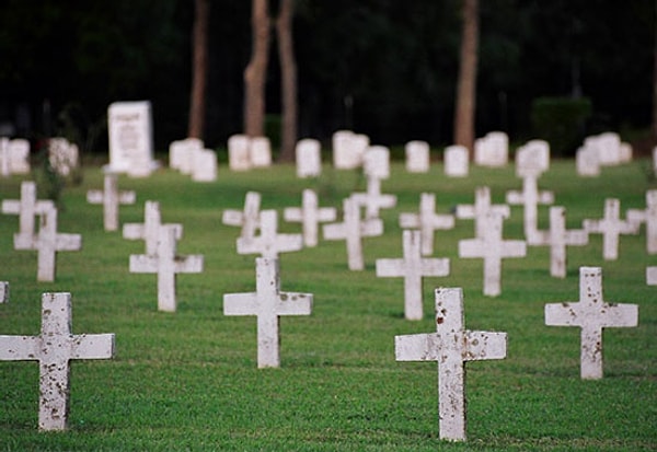 2. Радоваться смерти, даже если человек был врагом.