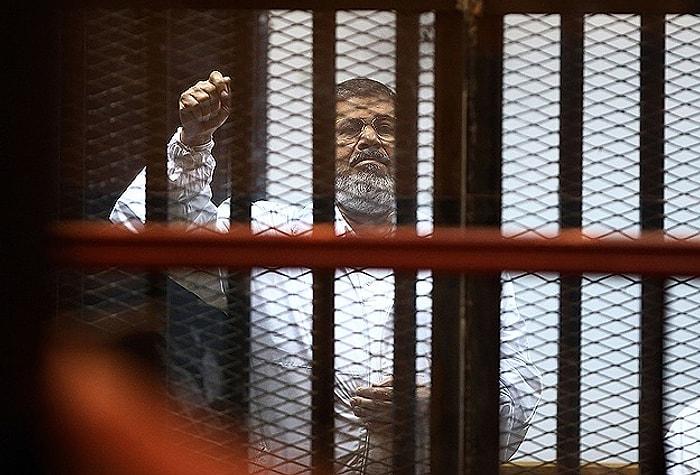Mursi, 'Alıkonulduğu Yerlere' İlişkin İlk Kez Konuştu